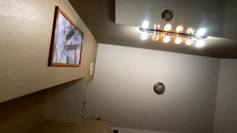 Creeksidecouple online show from April 2026 01:20:01 PM