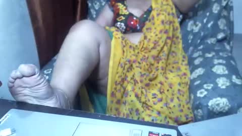 Snapshot of crezybhabihot chatting on February 2025 01:55:01 AM Sonika69 online show from February 2025 01:55:01 AM
