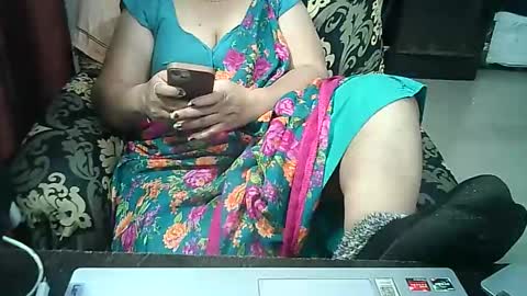 Snapshot of crezybhabihot chatting on September 2025 12:26:01 PM Sonika69 online show from September 2025 12:26:01 PM