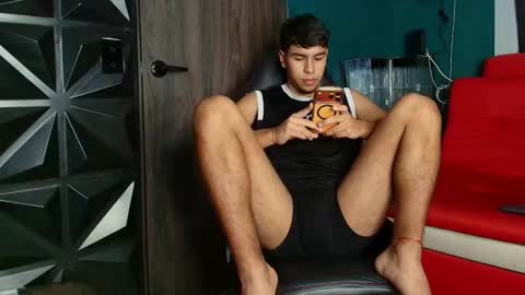 Snapshot of crh58_ chatting on November 2025 09:37:01 PM crh58_ online show from November 2025 09:37:01 PM