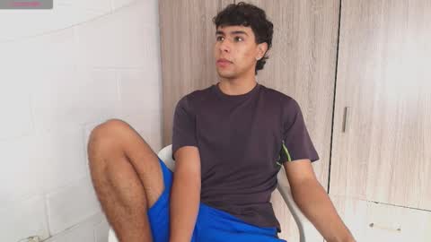 Snapshot of crh58_ chatting on February 2026 01:48:02 PM crh58_ online show from February 2026 01:48:02 PM