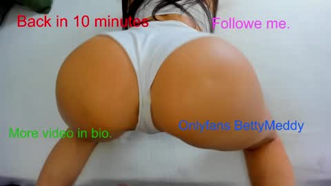 Gold Couple online show from April 2026 05:10:01 PM