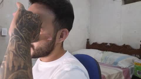 Snapshot of cris_simons chatting on December 2024 03:32:01 AM cris_simons online show from December 2024 03:32:01 AM