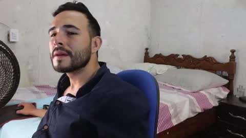 Snapshot of cris_simons chatting on January 2025 12:14:02 AM cris_simons online show from January 2025 12:14:02 AM