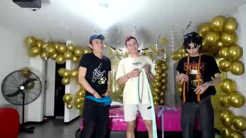 crismens online show from December 2024 03:07:02 AM