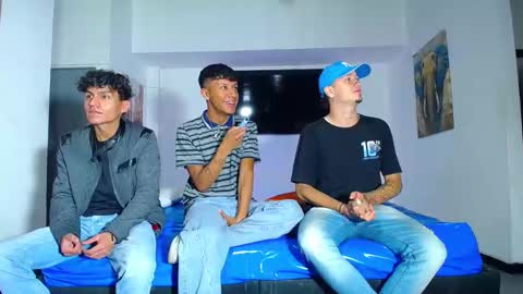 crismens online show from September 2025 05:57:02 PM