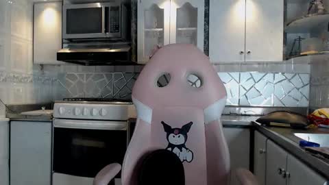 Snapshot of crisozzz chatting on March 2026 10:05:02 PM Cristina Onazis online show from March 2026 10:05:02 PM