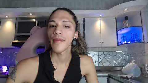 Snapshot of crisozzz chatting on March 2026 05:18:02 PM Cristina Onazis online show from March 2026 05:18:02 PM