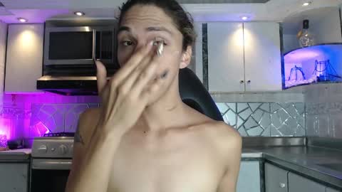 Snapshot of crisozzz chatting on April 2026 06:49:02 PM Cristina Onazis online show from April 2026 06:49:02 PM