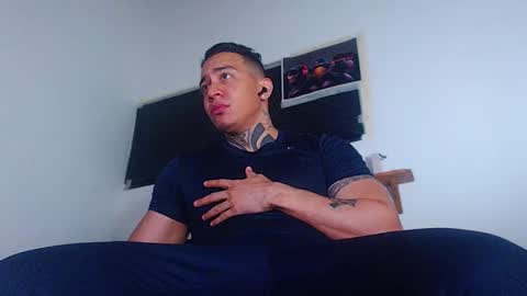 Snapshot of criss__tom chatting on September 2025 02:16:02 AM Cristopher online show from September 2025 02:16:02 AM