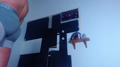 Snapshot of criss__tom chatting on November 2025 02:00:01 AM Cristopher online show from November 2025 02:00:01 AM