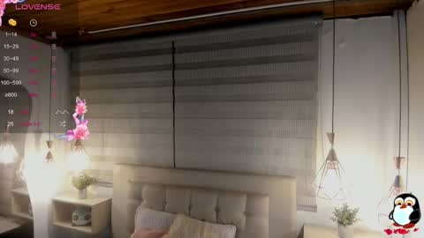 Cristal online show from October 2025 04:10:01 AM