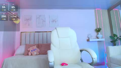 Cristal  online show from March 2025 12:50:02 AM