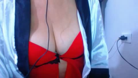 cristal_collins1 online show from January 2025 11:32:02 AM