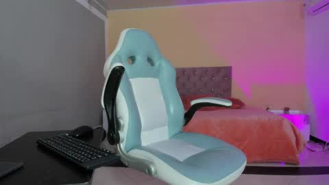 Cristal online show from March 2026 10:04:01 AM