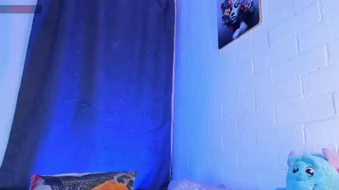 Snapshot of cristal_dark_ chatting on December 2025 02:08:02 AM Cris online show from December 2025 02:08:02 AM