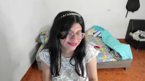 Snapshot of cristal_g19 chatting on January 2025 06:28:02 AM online show from January 2025 06:28:02 AM