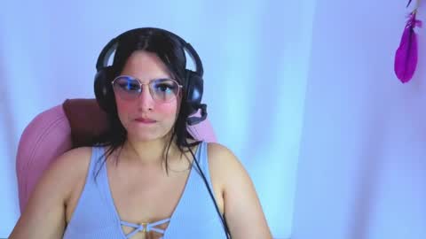 Snapshot of cristal_hot07 chatting on April 2026 01:11:01 AM Cristal online show from April 2026 01:11:01 AM