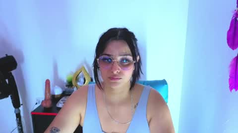 Snapshot of cristal_hot07 chatting on April 2026 05:57:02 AM Cristal online show from April 2026 05:57:02 AM