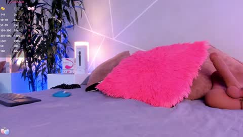 Snapshot of cristal_princess_ chatting on January 2025 06:59:01 AM Cristal online show from January 2025 06:59:01 AM