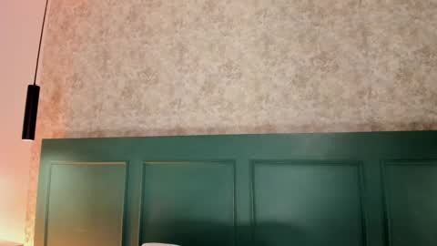 Cristal  online show from September 2025 01:27:01 PM