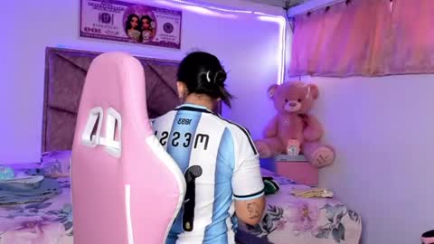 cristal_smith20 online show from July 2026 12:42:02 PM