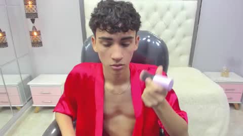 ANGEL  online show from October 2025 05:47:02 PM