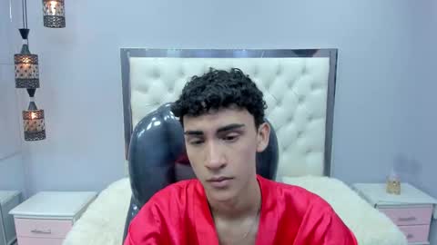 ANGEL  online show from October 2025 05:35:02 PM