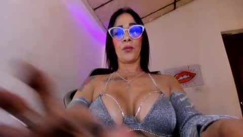 cristal miller online show from April 2026 04:29:01 PM