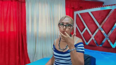 cristalmature online show from June 2026 02:33:01 PM