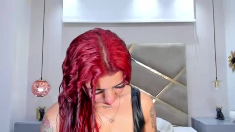  Independent Model online show from February 2025 06:46:01 AM