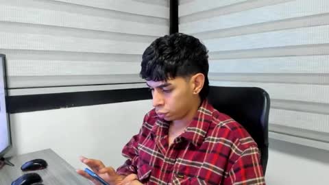 cristhian online show from October 2025 05:47:02 AM