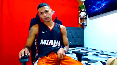 cristian online show from July 2026 02:19:02 PM