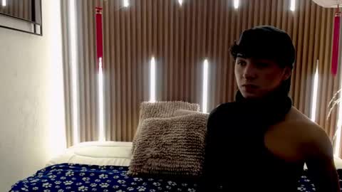 Cristopher  online show from April 2026 08:00:02 PM