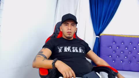 Snapshot of cristophertompson chatting on December 2024 08:44:02 AM Say me Cris online show from December 2024 08:44:02 AM