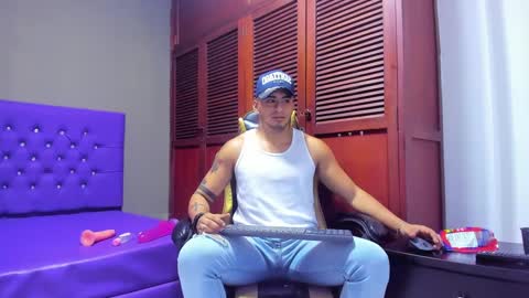 Snapshot of cristophertompson chatting on January 2025 01:21:02 PM Say me Cris online show from January 2025 01:21:02 PM