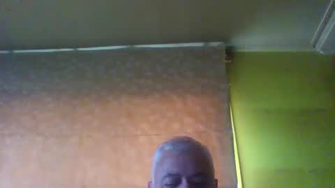 crmperez online show from December 2024 08:51:02 PM