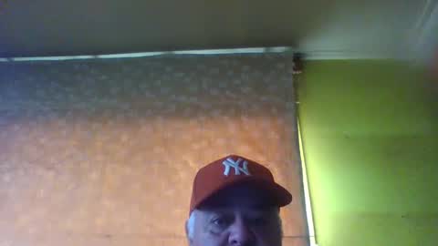 crmperez online show from January 2025 08:18:01 PM