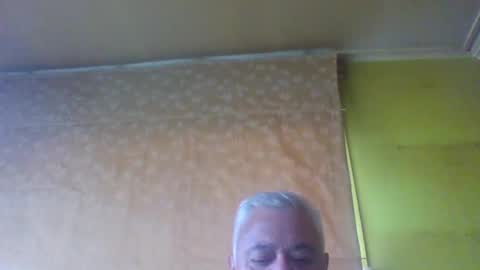 crmperez online show from February 2025 08:38:02 PM