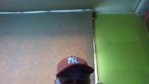 crmperez online show from October 2025 07:53:01 PM