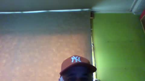 crmperez online show from October 2025 08:18:02 PM