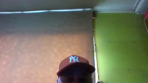 crmperez online show from October 2025 05:57:02 PM