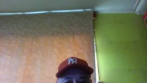 crmperez online show from November 2025 07:35:02 PM