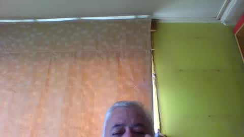 crmperez online show from December 2025 06:56:02 PM