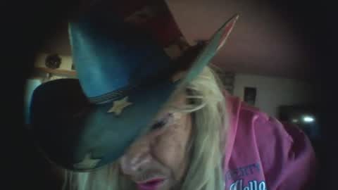 Snapshot of crosscountrydude chatting on June 2026 11:52:01 AM Crossdrsr19 online show from June 2026 11:52:01 AM