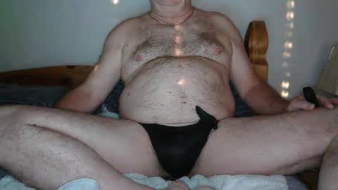 Crowbarbi online show from October 2025 11:35:01 AM