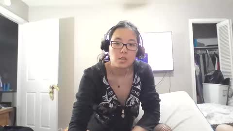 Crownandkat online show from February 2026 04:43:01 AM