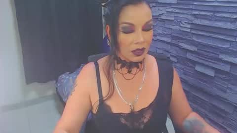 Snapshot of cruela_deviil chatting on October 2025 02:08:02 AM cruela_deviil online show from October 2025 02:08:02 AM