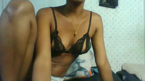 crush069 online show from November 2025 05:37:01 PM