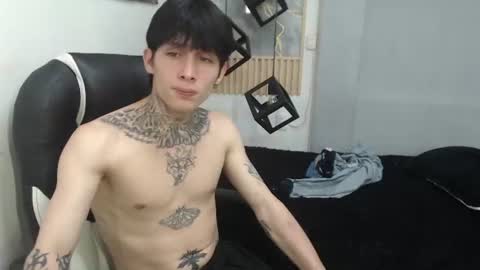 Snapshot of cry_thereal chatting on June 2026 05:59:01 AM cry_thereal online show from June 2026 05:59:01 AM